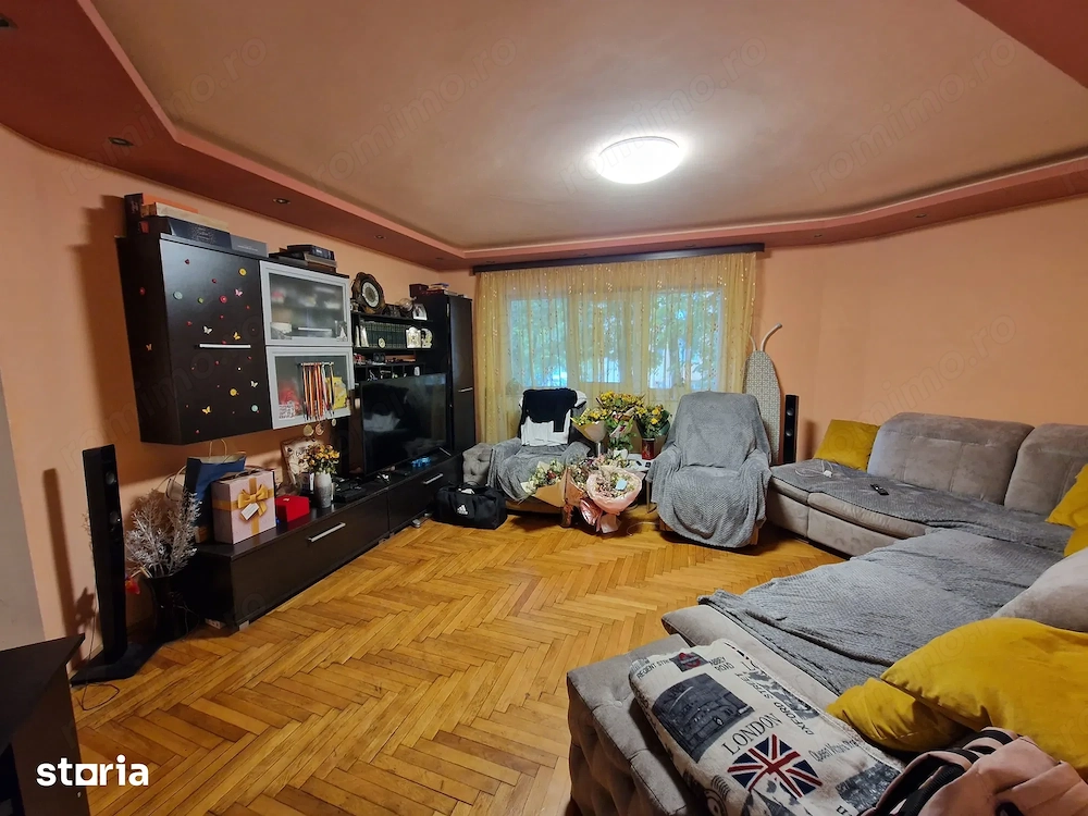 Apartament cu 3 camere et 1, centrala proprie,  BOXA zona  Soarelui