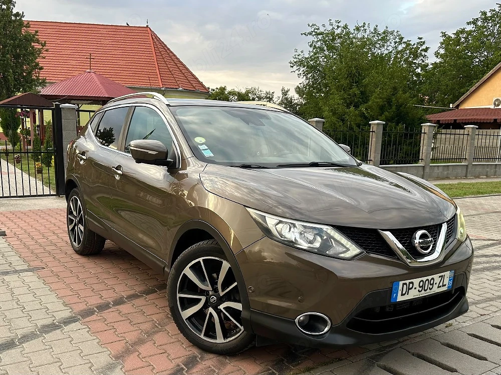 NISAN Qashqai1.6Diesel 2015Full dotari 