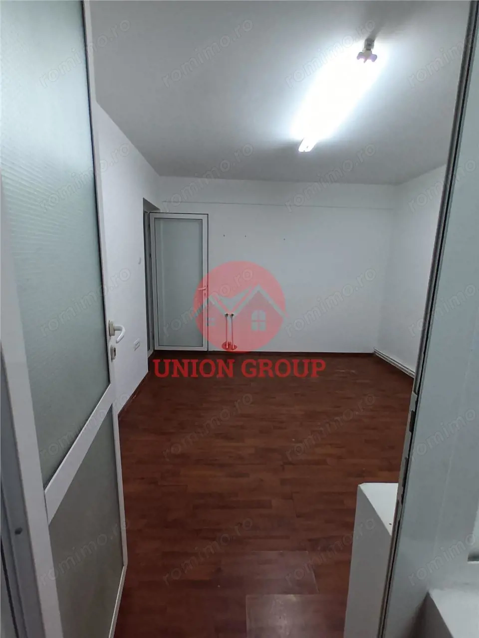 Spa #539;iu Comercial de  #206;nchiriat 70 mp, Zona City Park