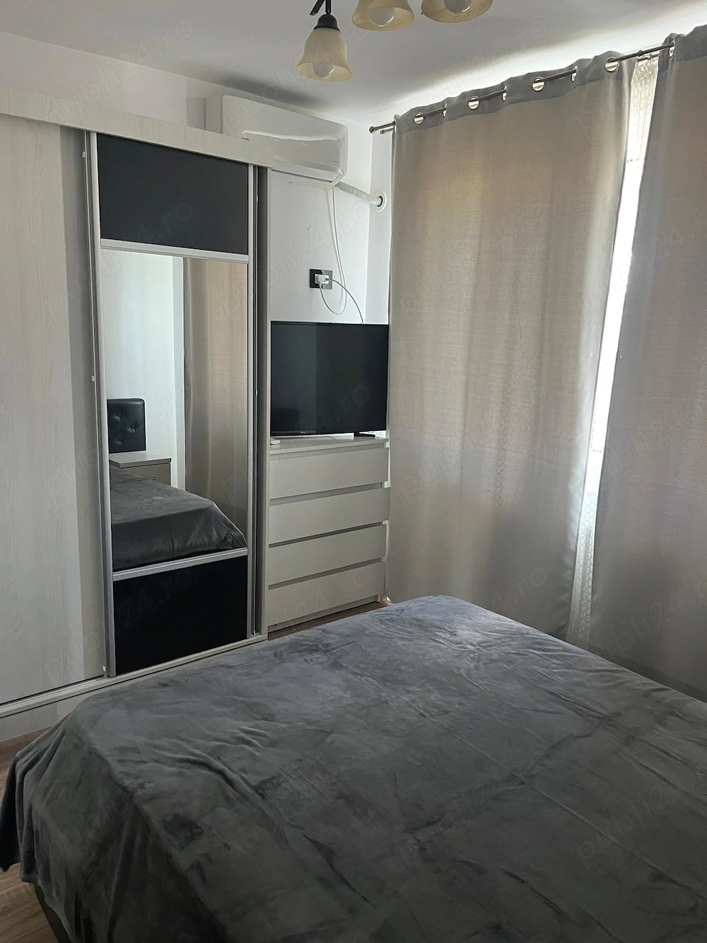 Inchiriez apartament zona centrala ,utilat ,modern