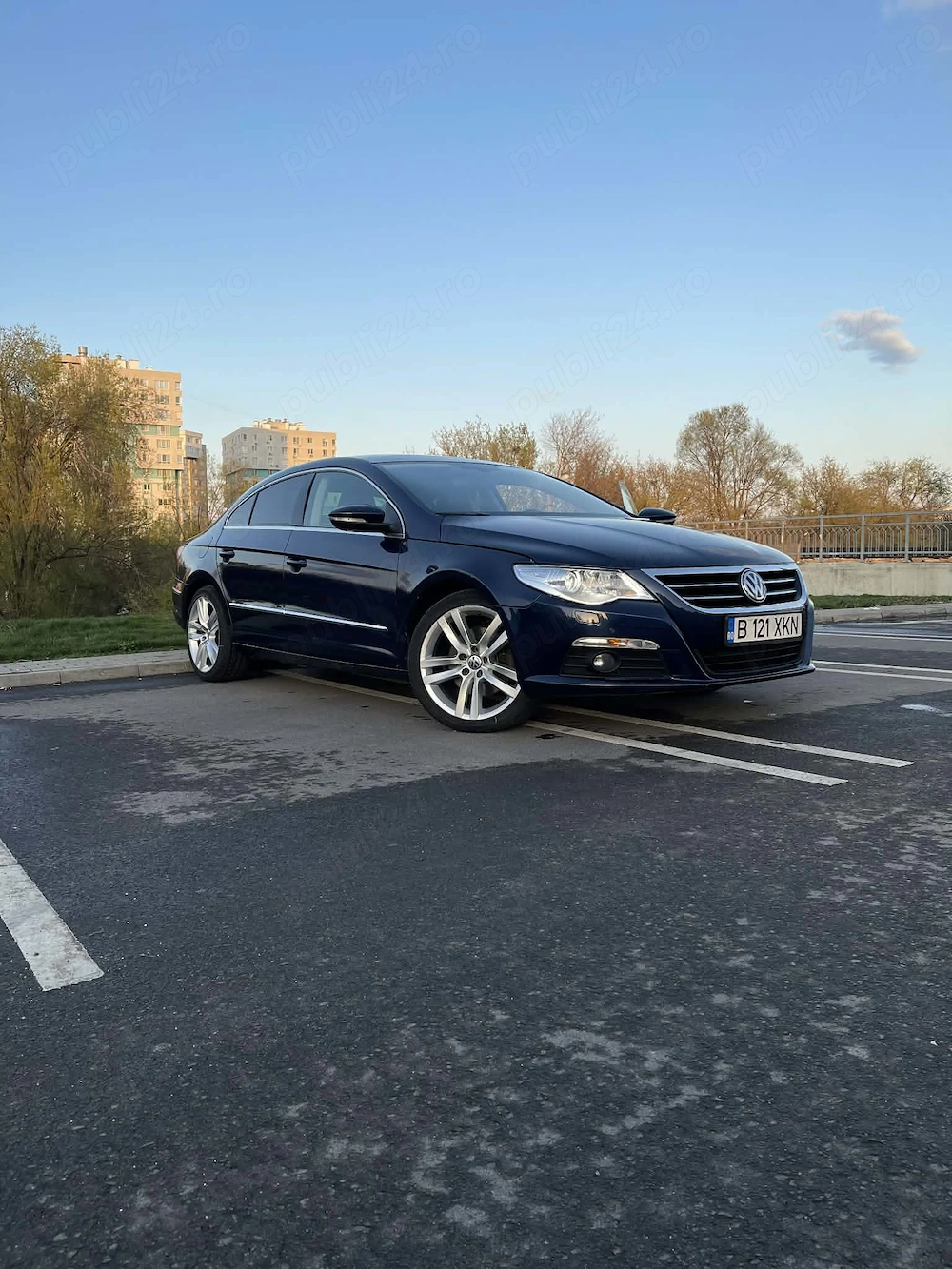 Vând Volkswagen Passat CC 2.0 TDI 170 CP DSG