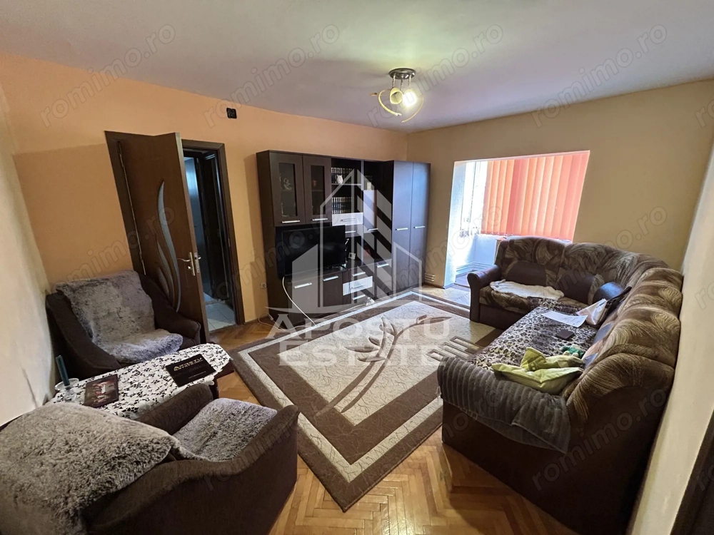 Apartament la etaj interemediar, 3 camere, 55 mp, Zona Girocului