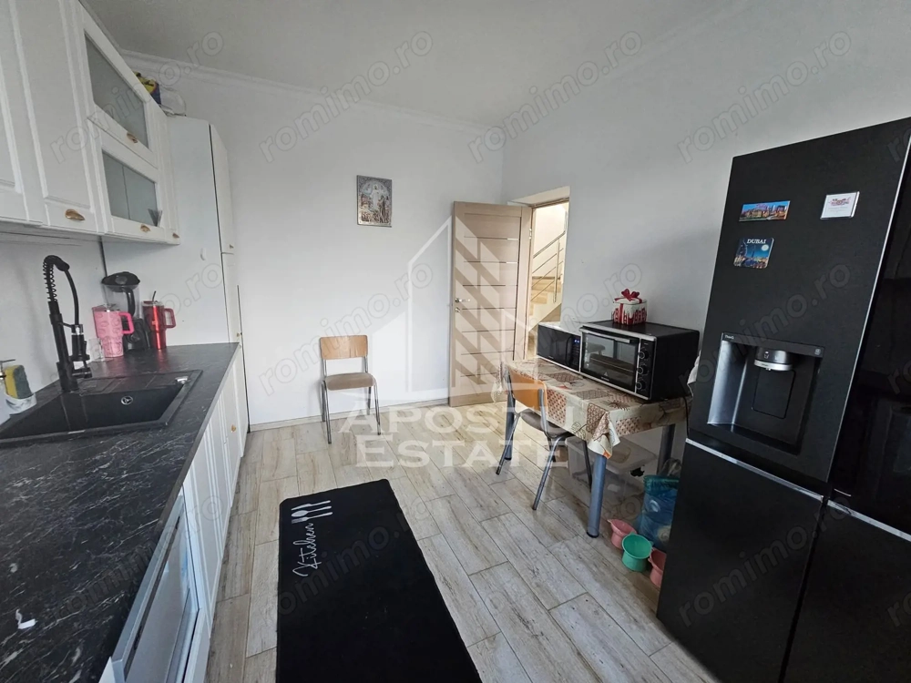 Duplex luminos de vanzare Utvin
