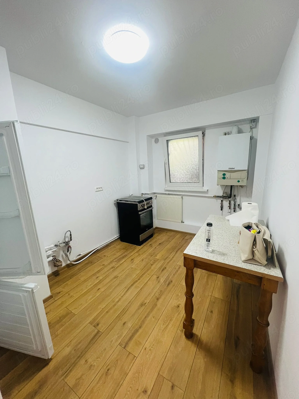 Apartament 4 camere, 85mp, Tineretului 27, Parter, vis - vis de parc 