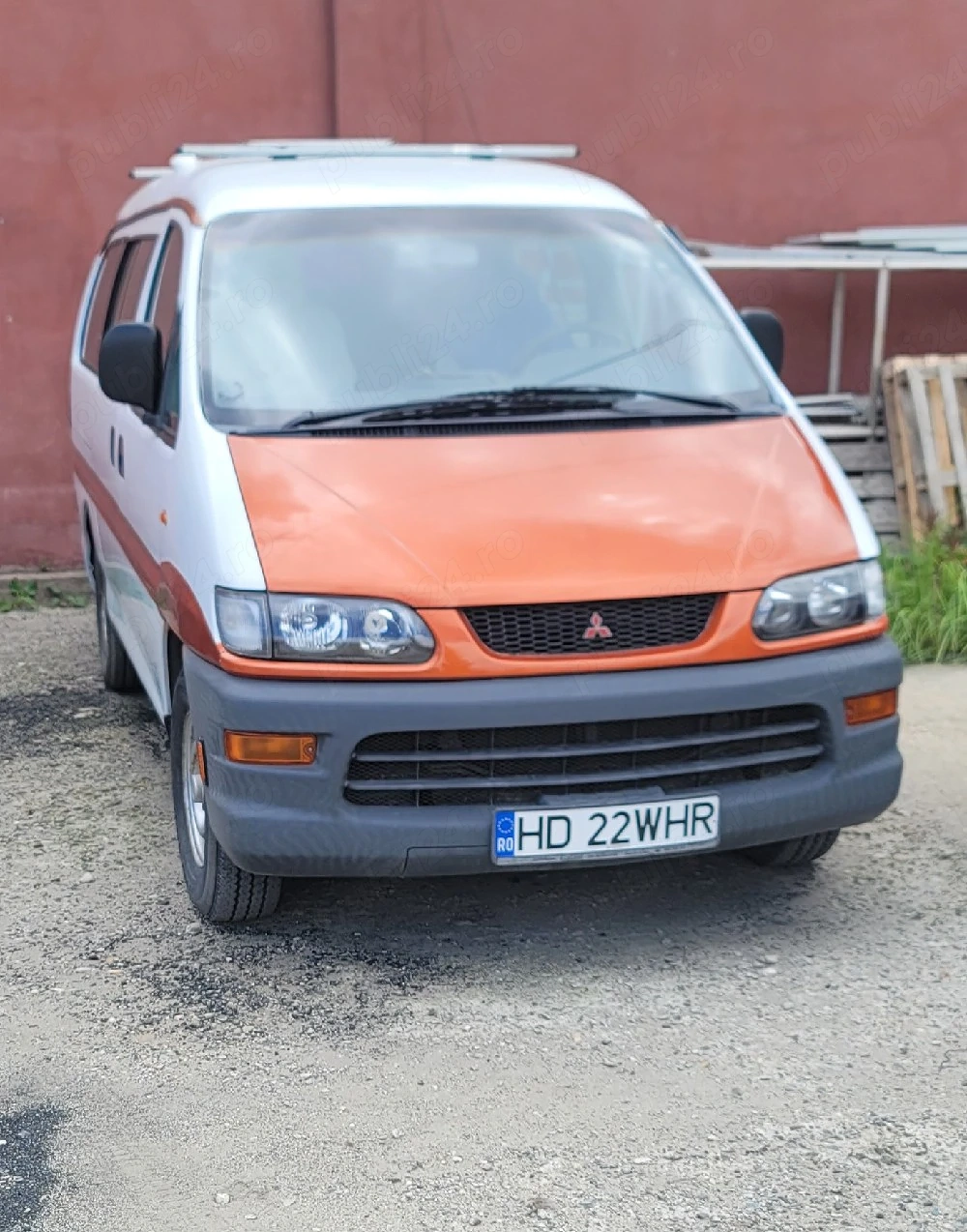Mithubishi l400 