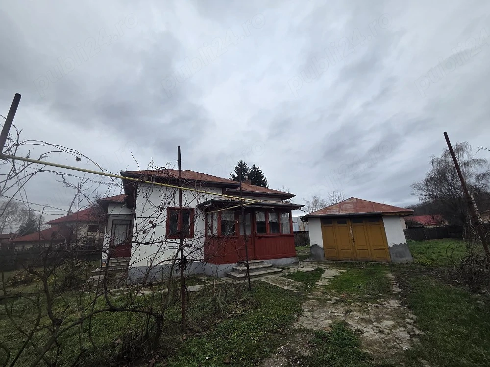 VÂND casă + teren vălenii de munte Prahova 