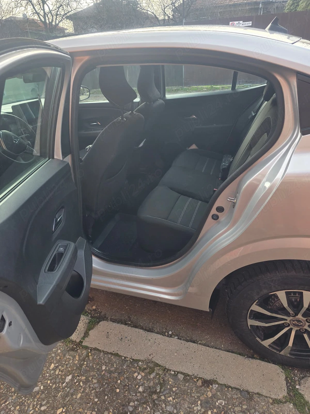 Dacia Logan Expression 27720  km - ECO-G(GPL din fabrica), Gri Metalizat
