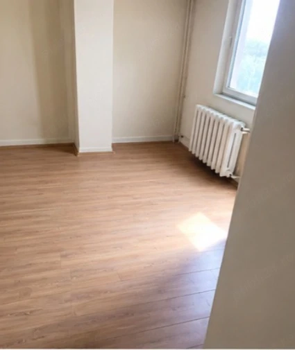 Apartament 3 camere decomandat, Centrul Civic