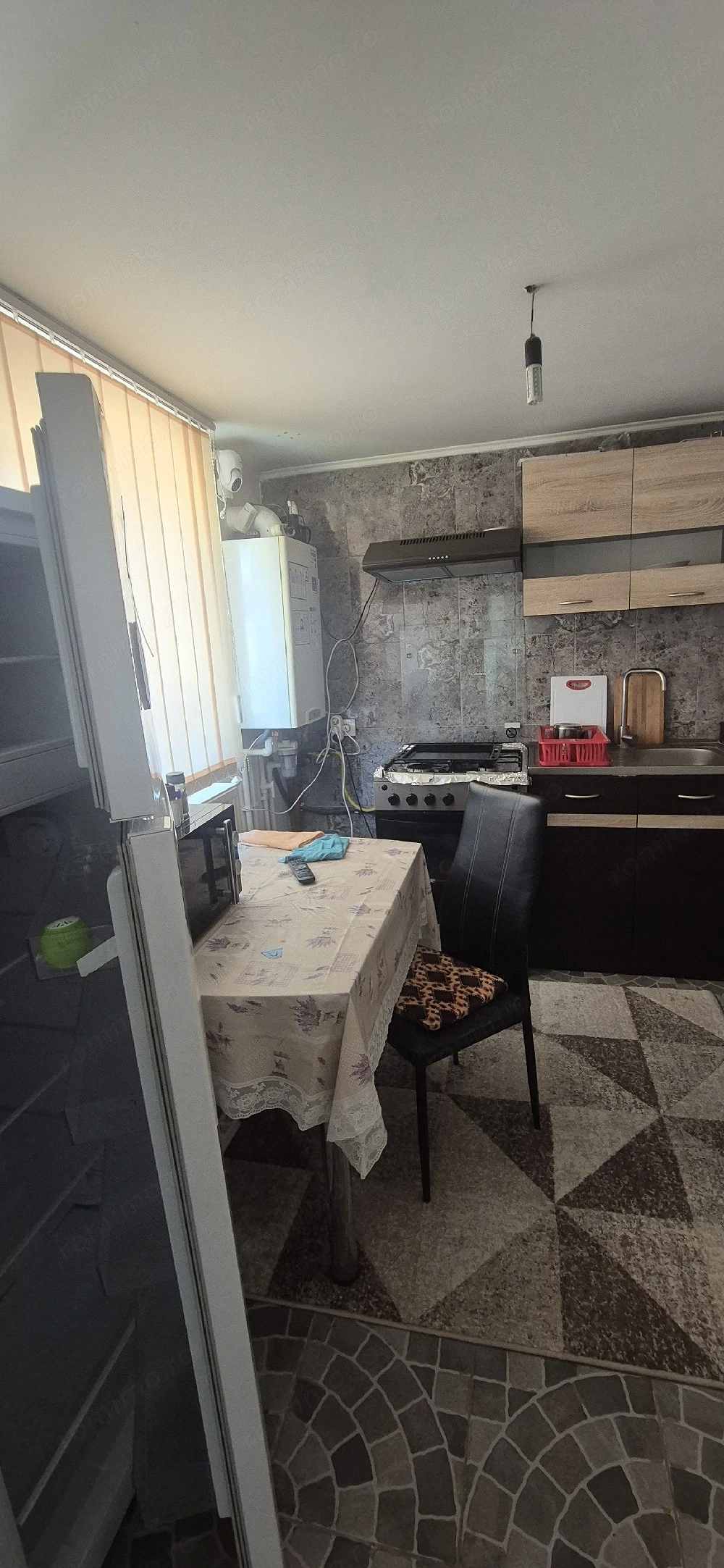 Casa + Teren de Vanzare