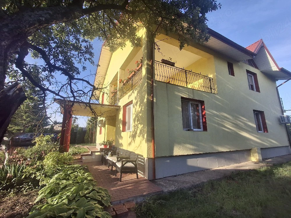 Casa, teren=600mp, mob si ut,300000euro 