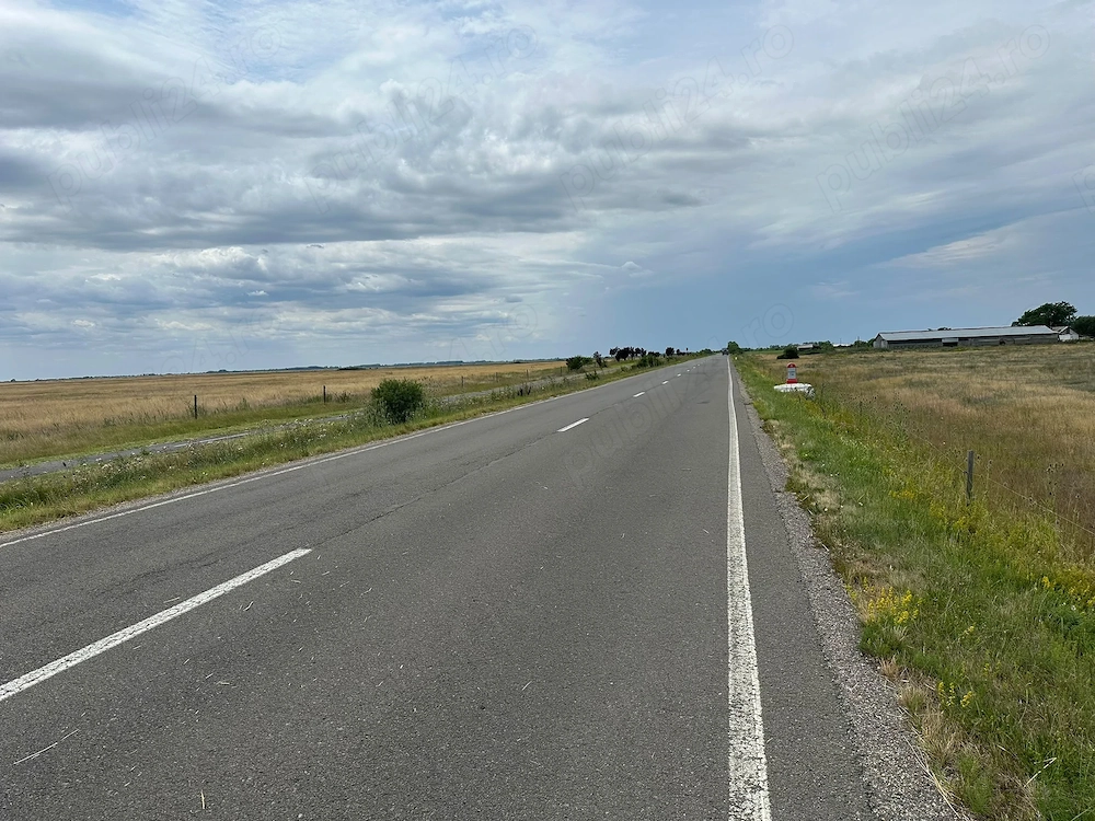 Teren de vanzare la drumul catre vama Salonta.