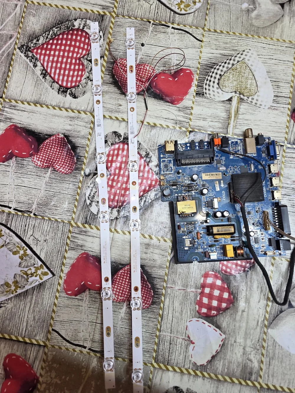 Dezmembrez tv Nei 32ne4505