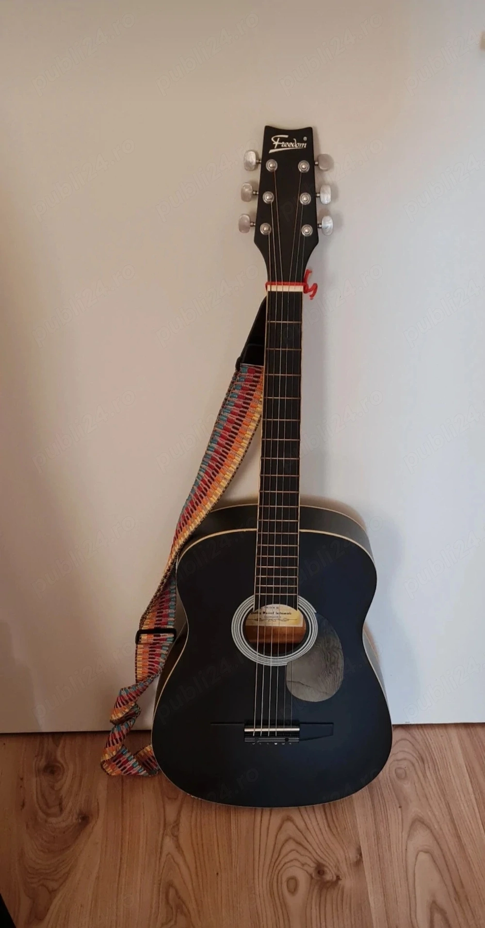 Chitară acustică 