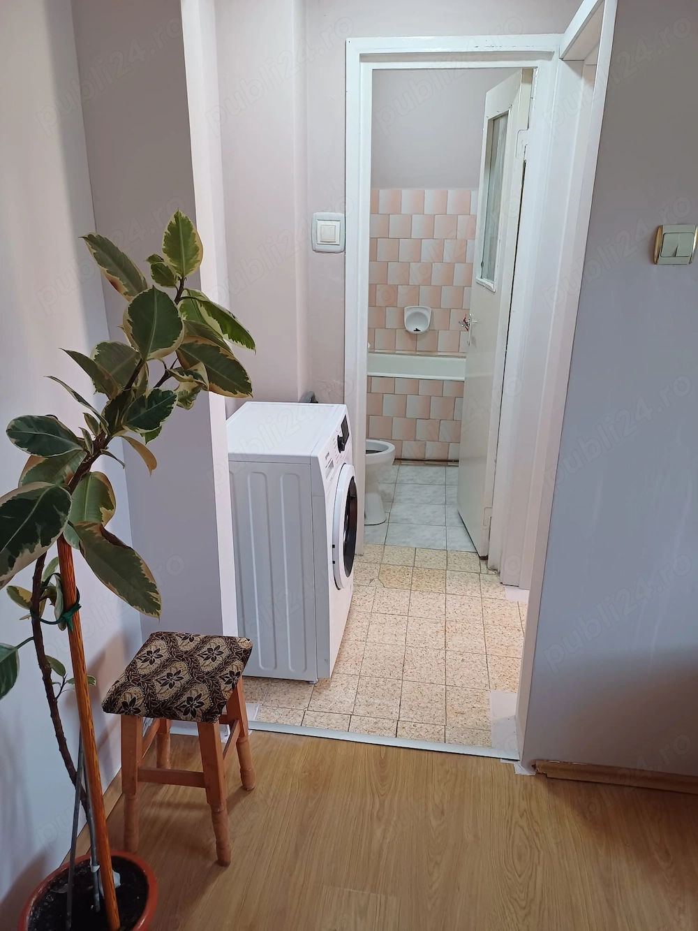 Apartament 3 camere de inchiriat