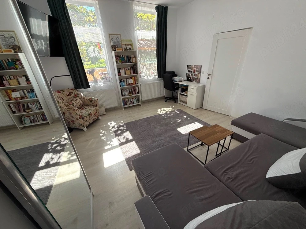 Casă de vânzare   Zonă centrală | 68,8 mp utili | Teren 250 mp | 98.000   negociabil