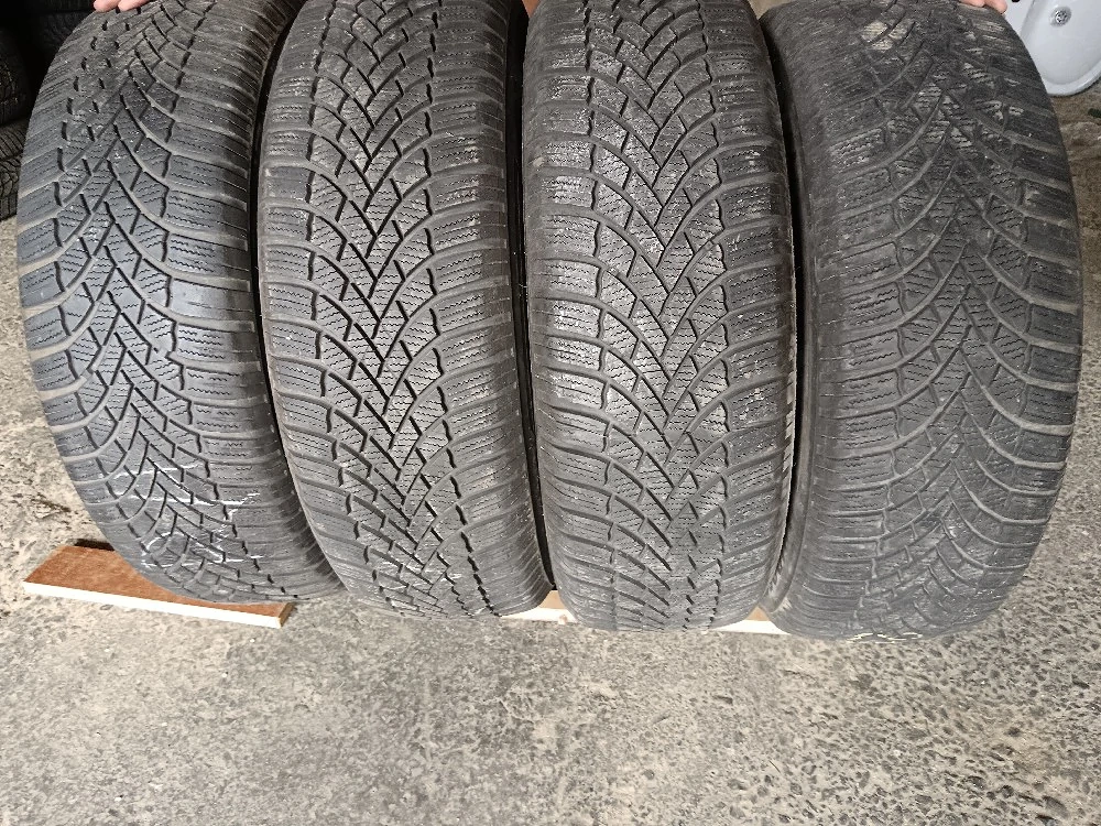 Set 4 anvelope iarna 215/65/17 Bridgestone dot 2021