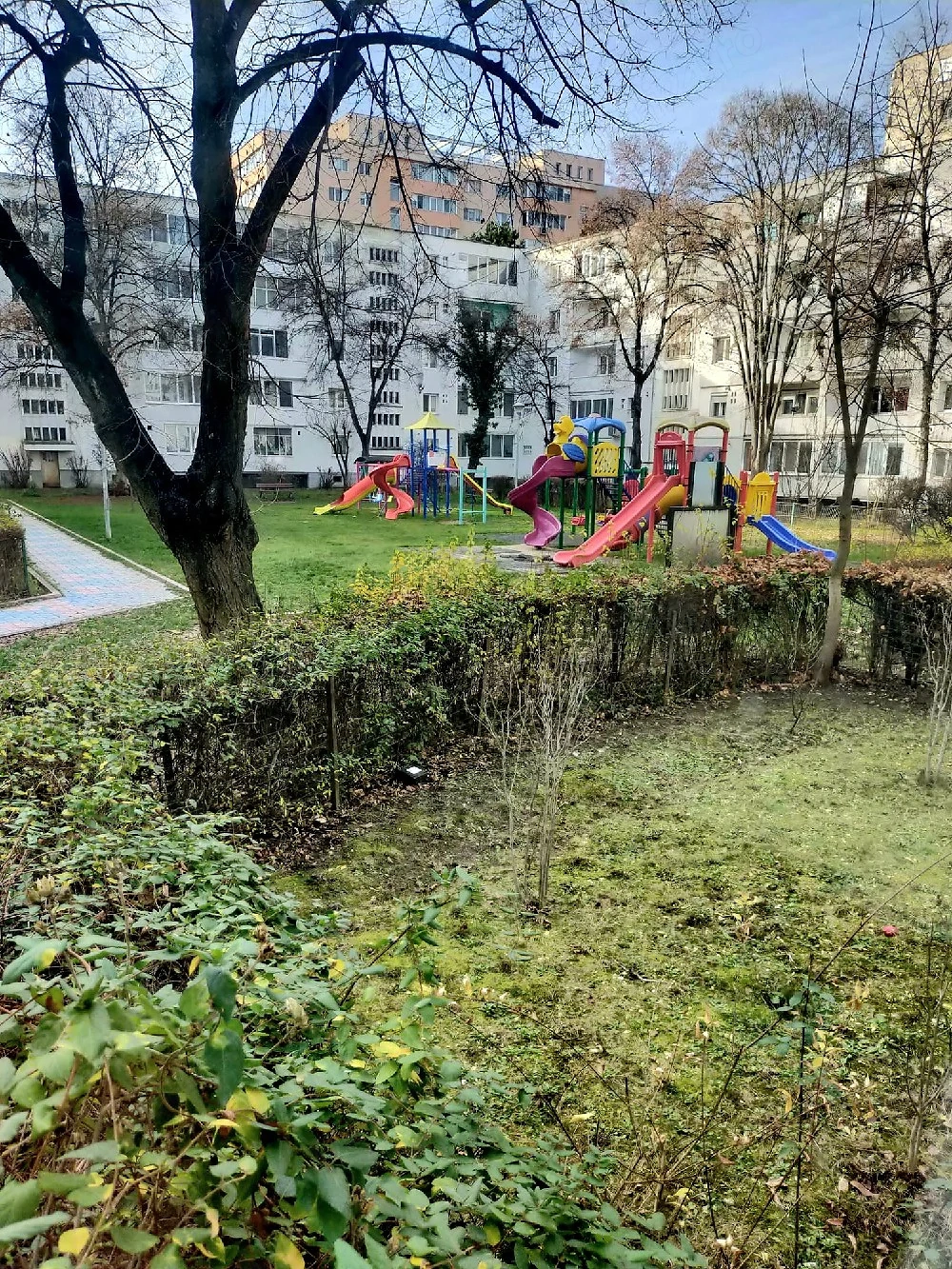 oportunitate  ,vanzare ap 3 cam cart Manastur zona P-ta Flora ,dec 67 mp,2 bai, fin clasic ,179 500 