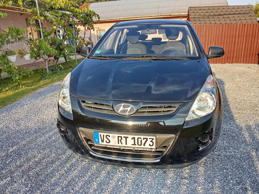 Hyundai i20, benzină!