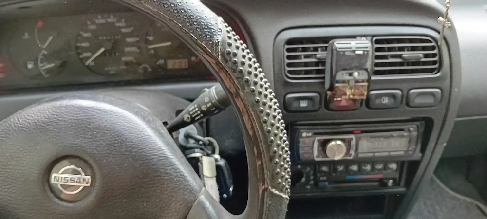 Vînd masină nissan primera matriculată cu actele la zi  n stare perfectă de functionare super perfec