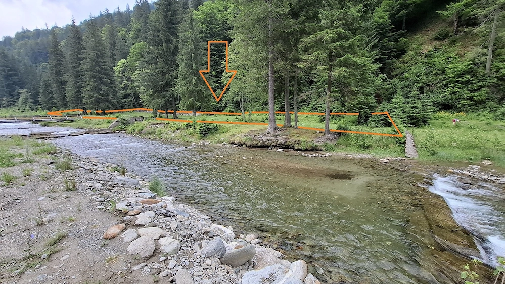 Teren 3.015 mp | vis-a-vis Cabana Voina | POT construcție 5% | Zonă Turistică Premium