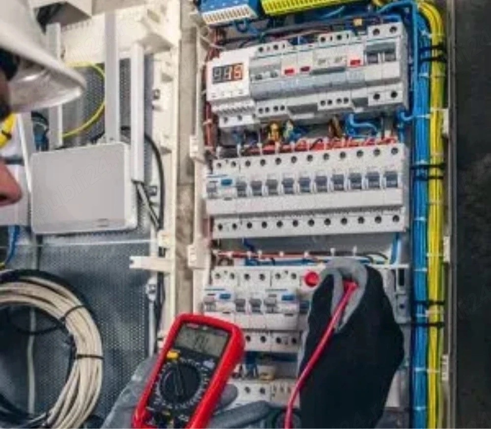 cautam electrician pentru lunga perioada 