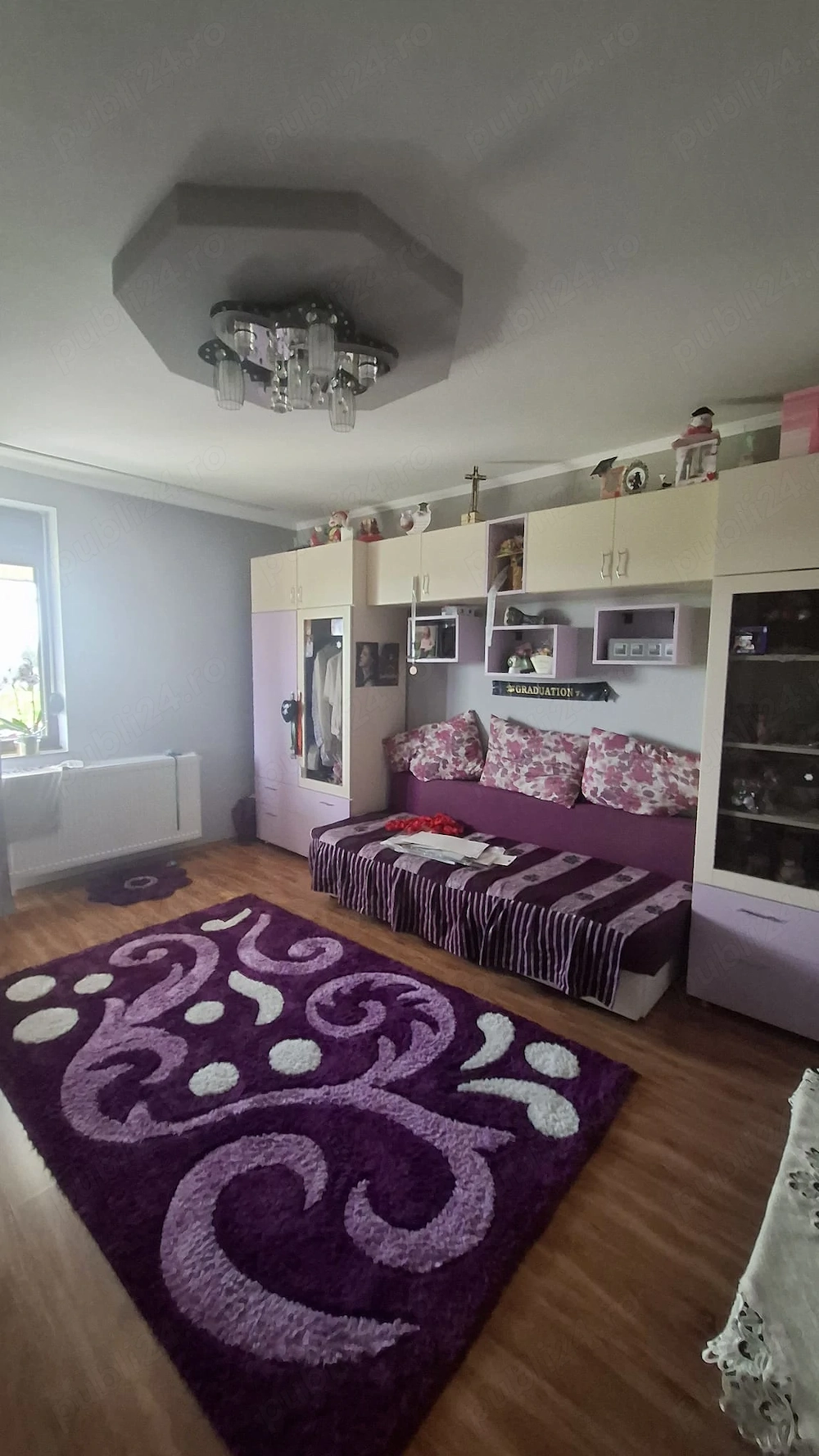 Apartament 2 camere si living,de inchiriat.