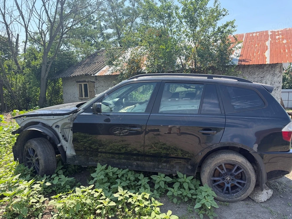dezmembrez bmw x3 e83 2.d