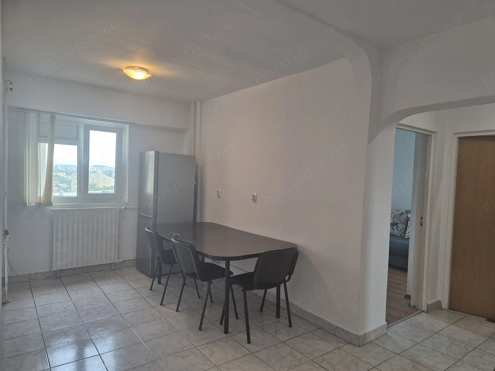 Apartament 3 camere zona Calea Calarasilor
