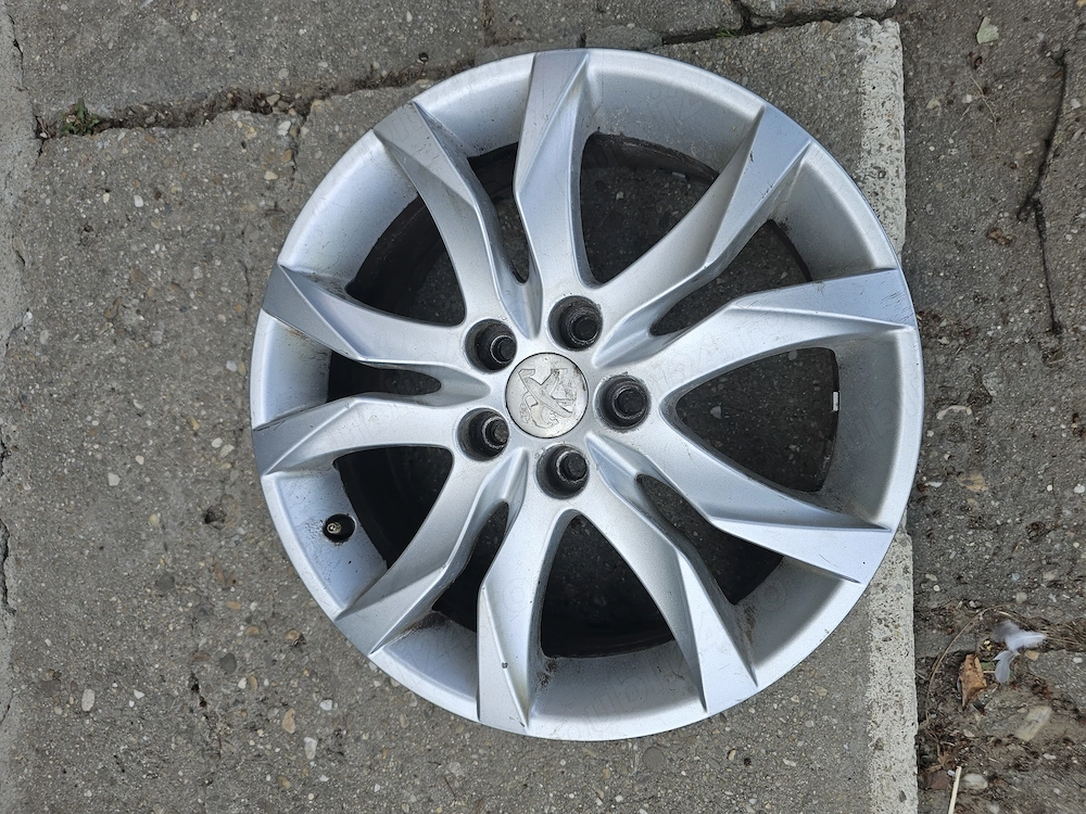 Vand janta de Peugeot pe 17"