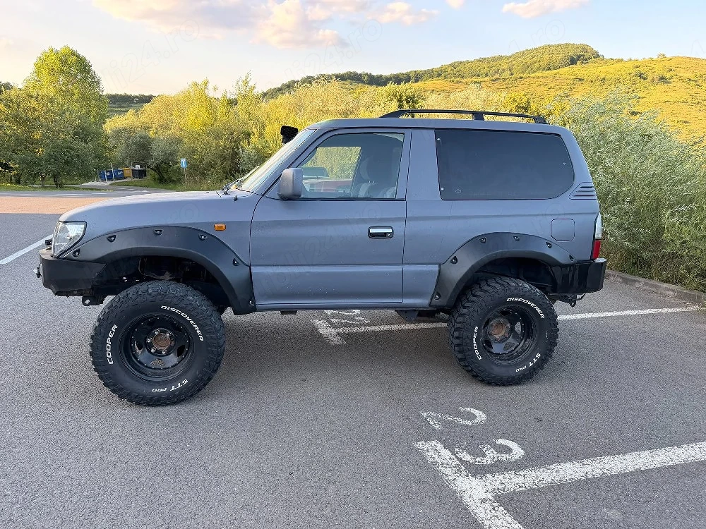 Toyota Land Cruiser, An 2000. 