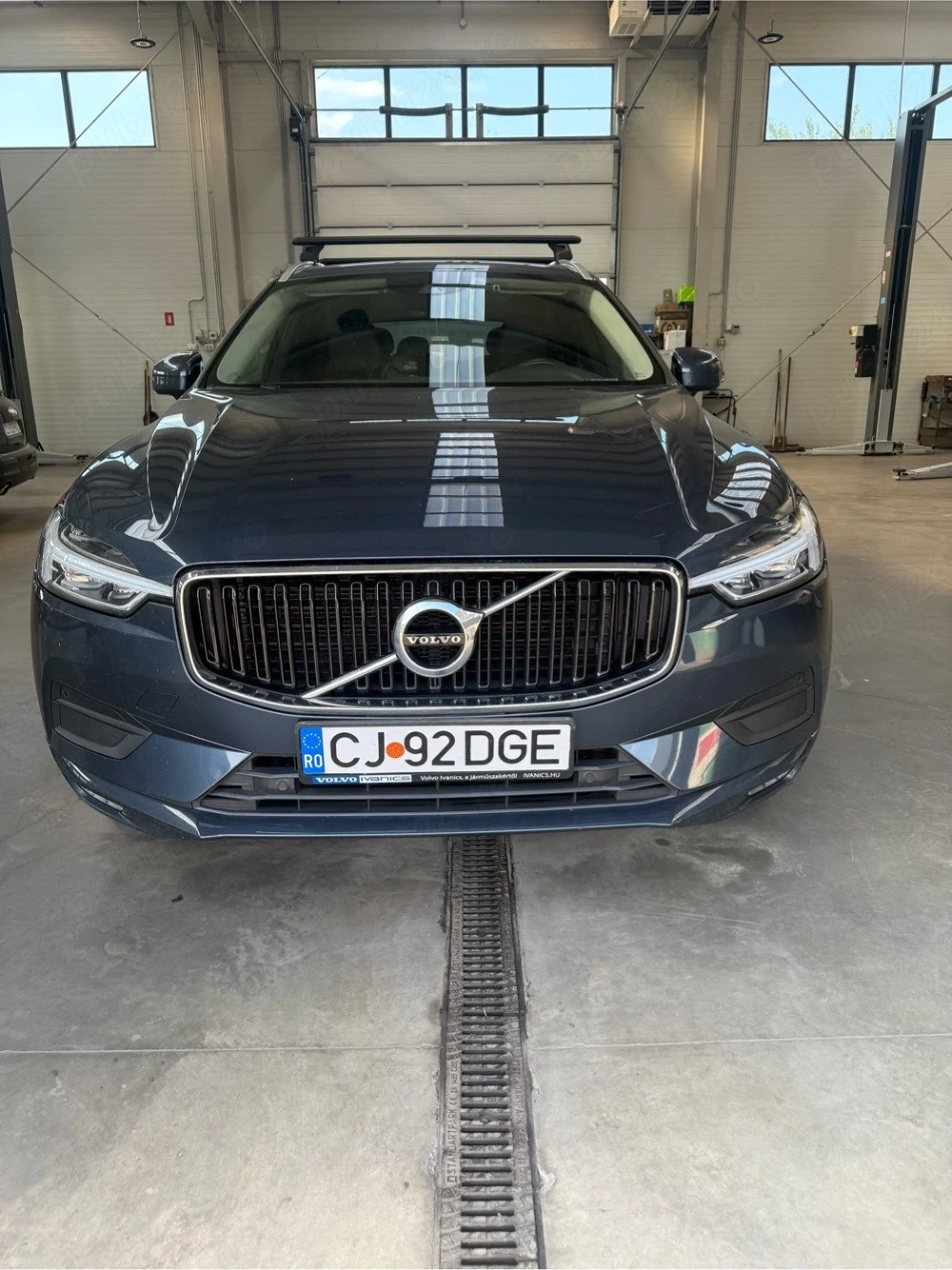  Volvo XC60 B4 