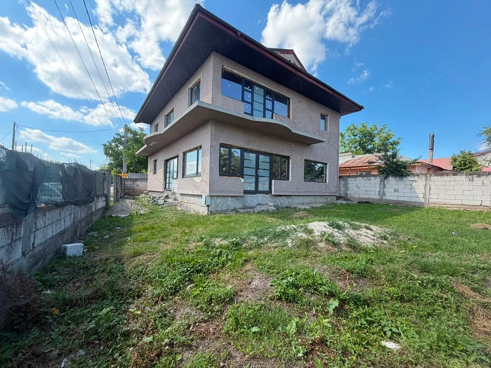 Casa de vanzare