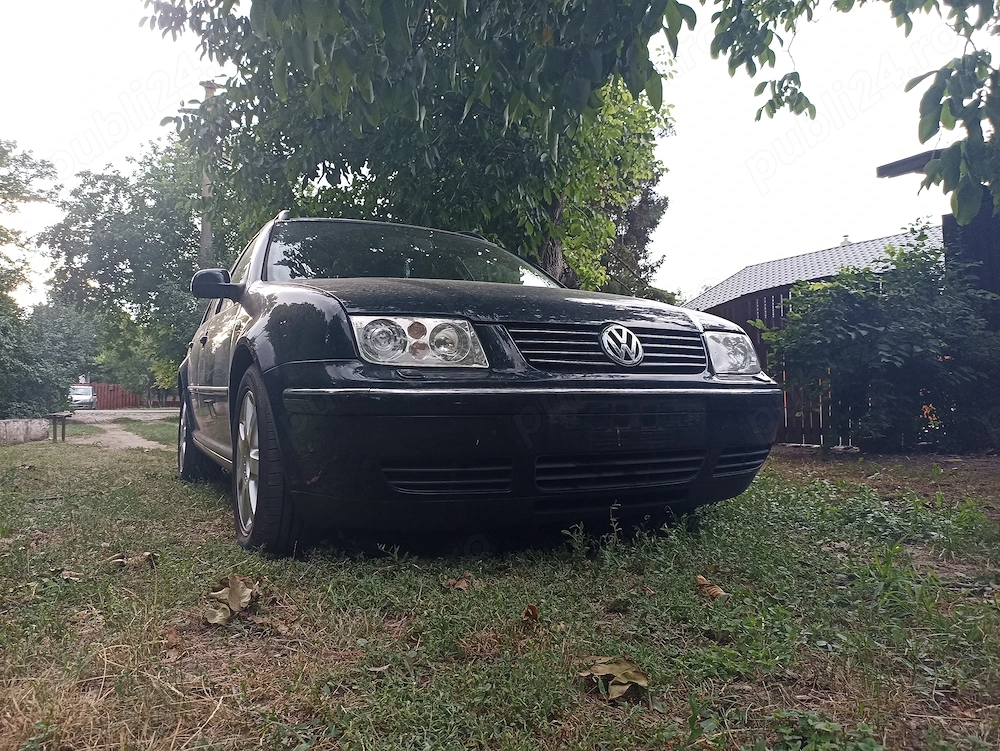 Vând VW Bora Variant 1.6 fsi benzină 