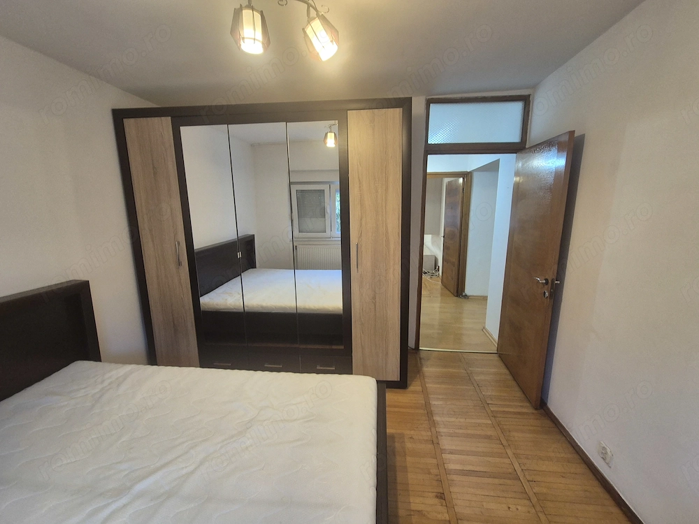 Vand apartament 2 camere