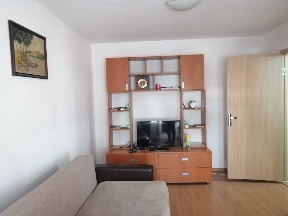 Inchiriez garsoniera Zona Soarelui