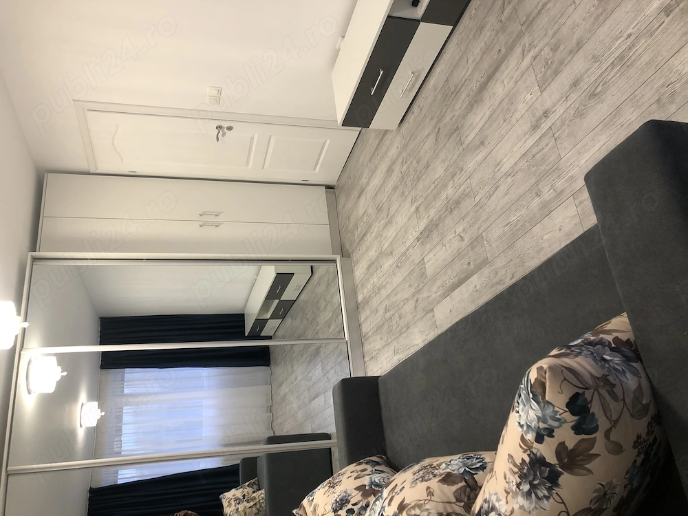 Apartament 3 camere Metrou Râul Doamnei 