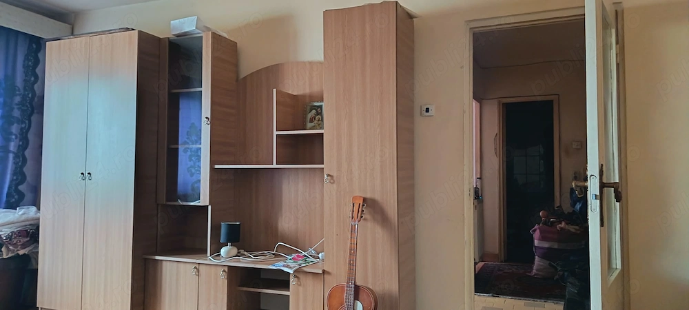 Decomandat 2 camere la Piata Deva