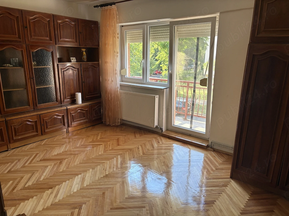 Apartament 3 camere decomandat