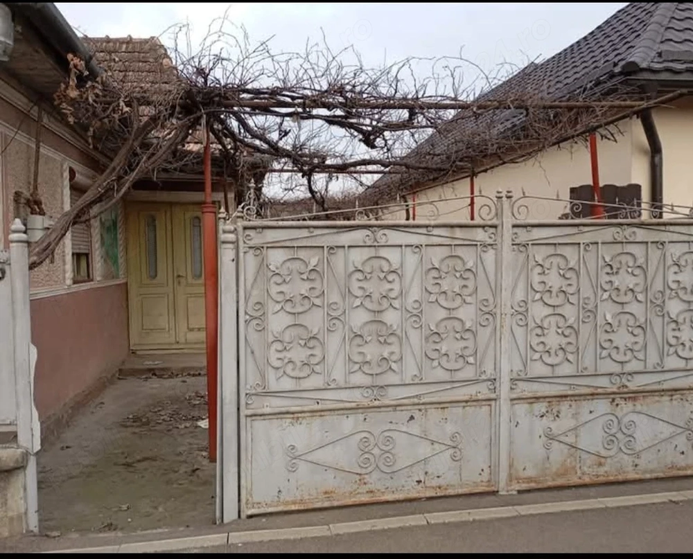 Vând casă în Turda