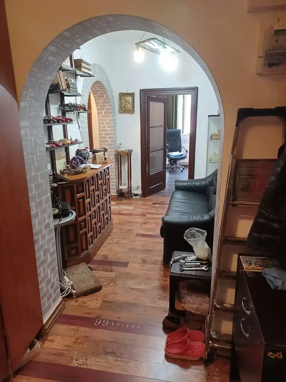 vinzare apartament 2 camere decomandat