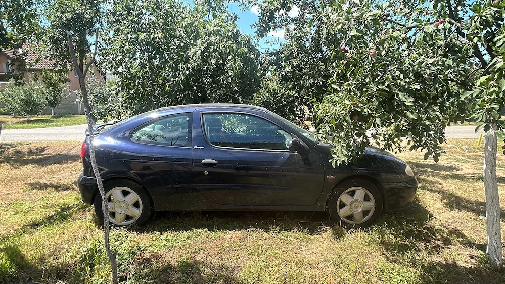 Vând Renault Megane Coupe 2000 - Rabla sau piese 