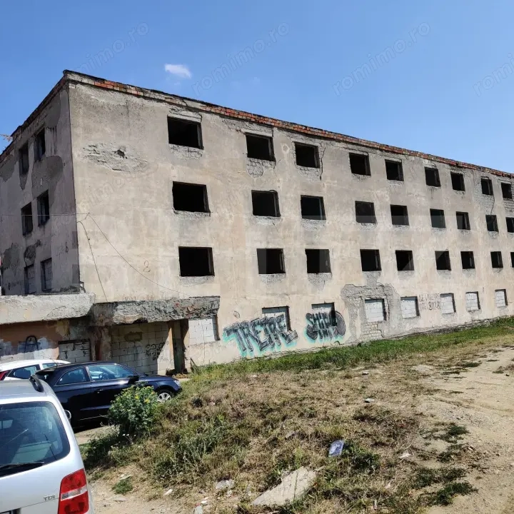 IMOBIL CU POTENȚIAL INVESTIȚIONAL MAJOR – CUGIR, ZONĂ CENTRALĂ