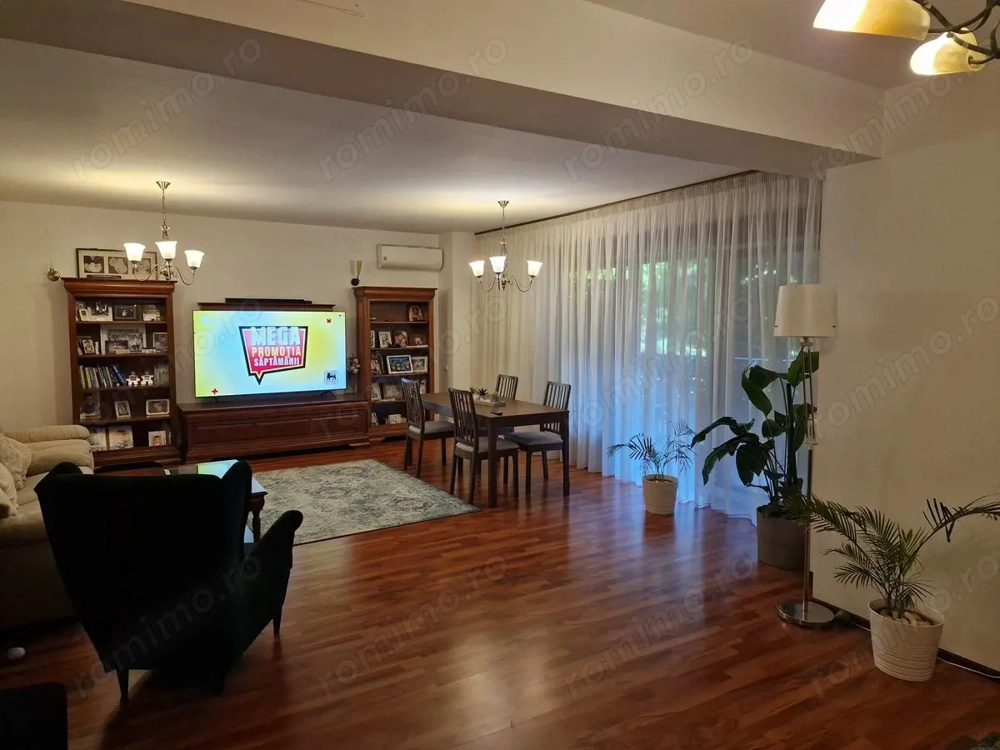 Închiriere Apartament cu 3 camere, 150 mp, Ștefan Cel Mare, vedere parc
