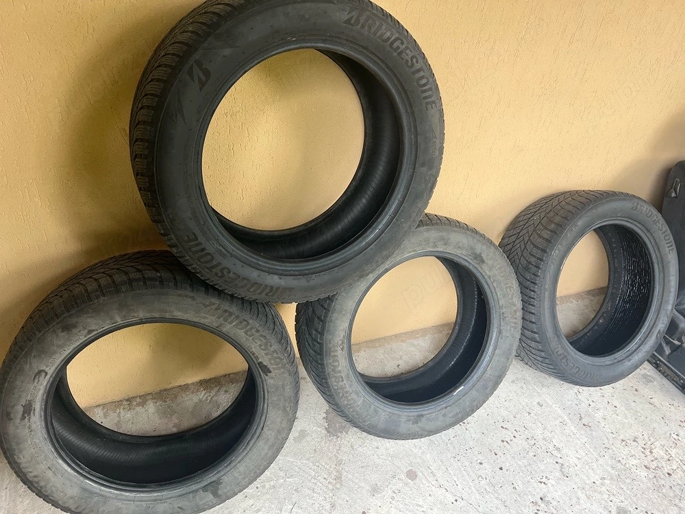 Set 4 anvelope Bridgestone 255/50/19 iarna 