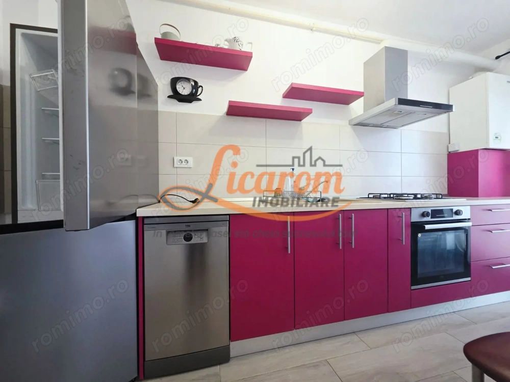Apartament 2 camere, mobilat, lift, parcare, animale,Cristian BV