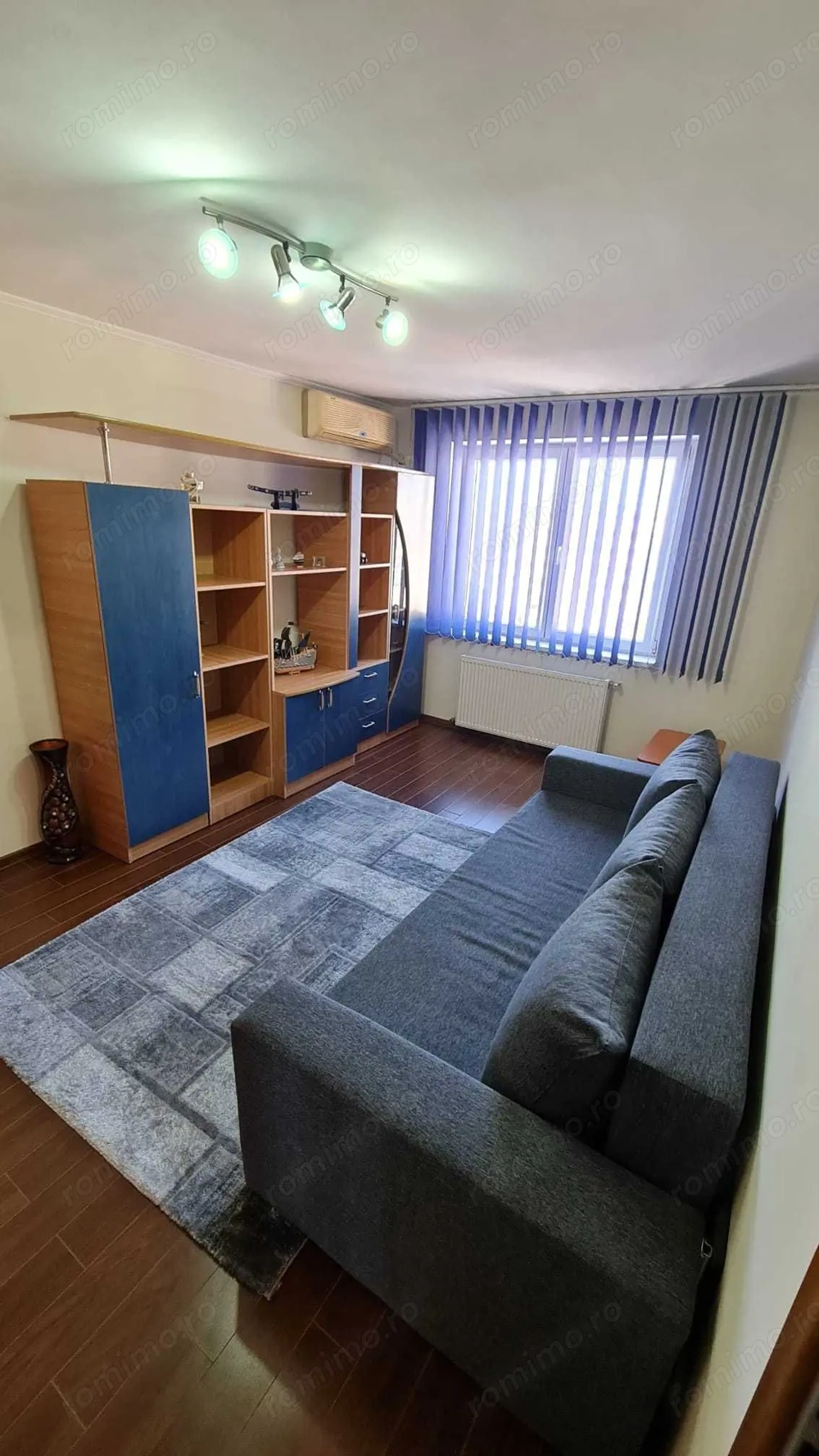 Apartament 2 camere.  Cu Centrala. Zona Spitalul Bagdasar.  La 5 min de metrou.