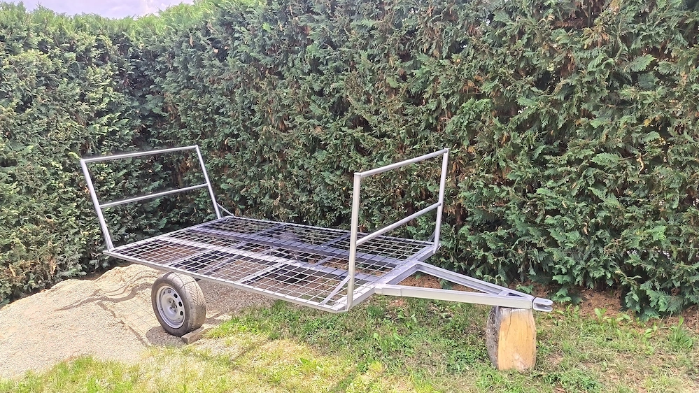 Trailer baloți