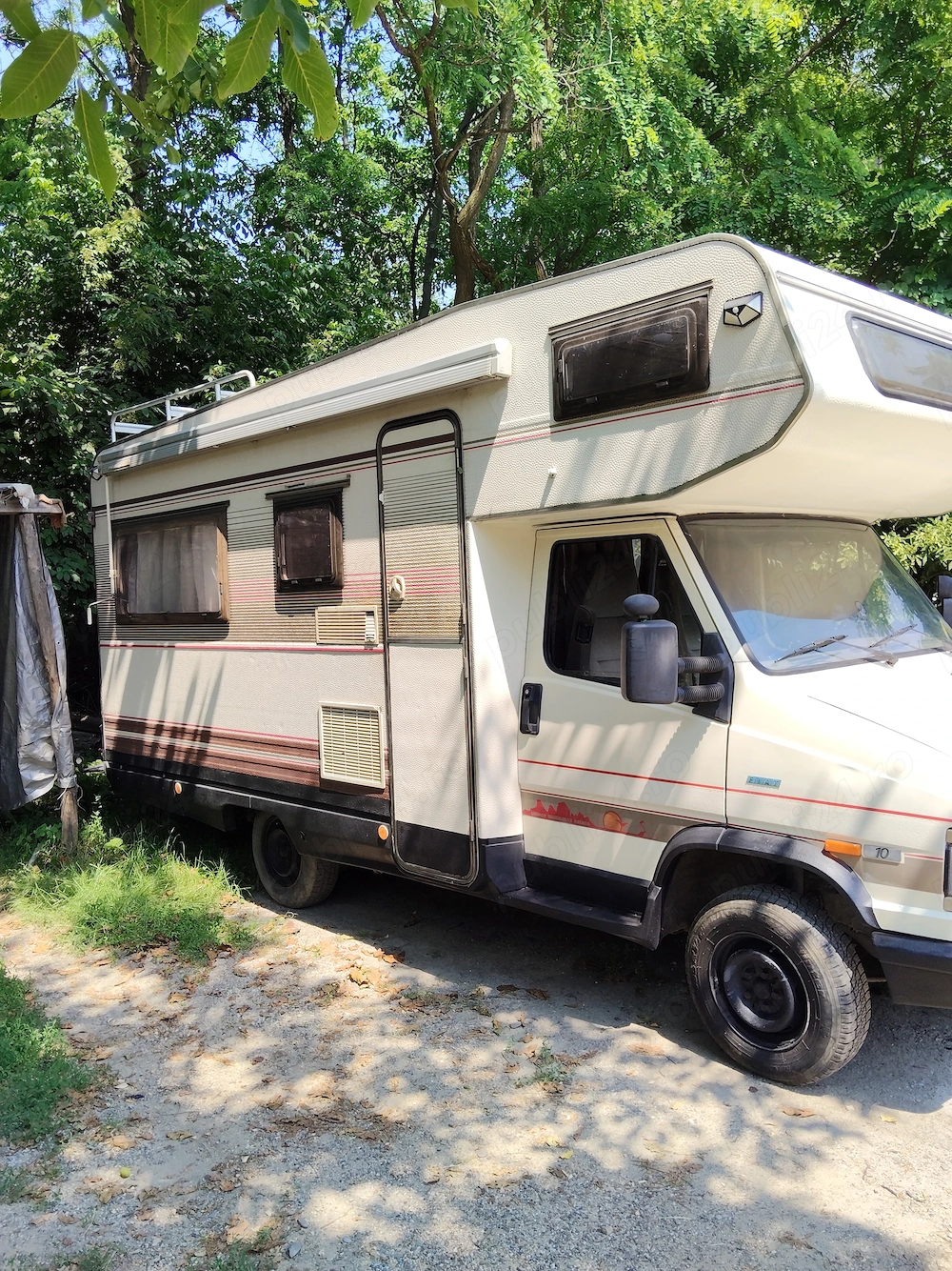 Vând autorulotă Fiat Ducato,an 1993,motor 1.9 turbo diesel , înmatriculată ,6 locuri omologate