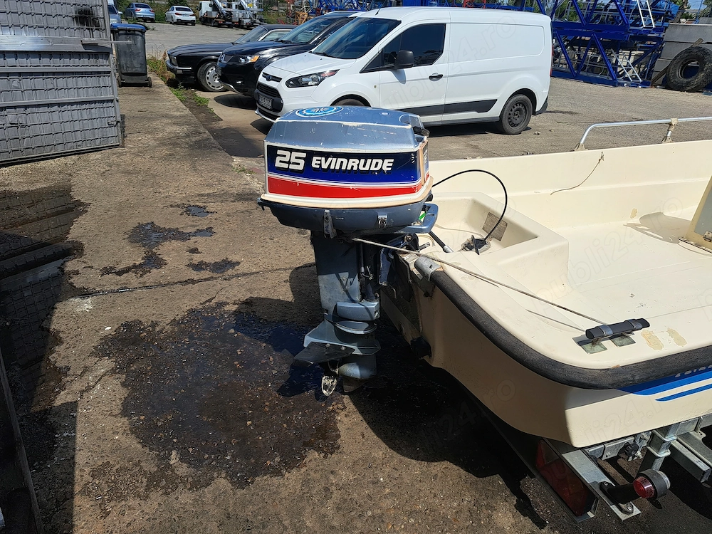 Vand motor barca evinrude