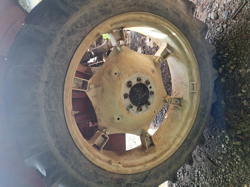 Roti tractor 12,4 36 Fiat  utb stare excelenta 